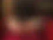 Adore mes fesses et mes cuisses pendant que je m'accroupis sur ton visage. Collants nude et talons hauts sexy inclus.