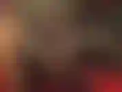 Je baise avec un gode ceinture et une énorme bite noire.