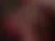 Collants brun foncé brillants – adore mes pieds en nylon et mon cul. Je mettrai un bas sur ma main pour caresser ta bite avec ces bas soyeux.