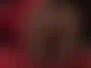 Adoration des pieds – maîtresse vivian remue les orteils, vous séduisant avec les semelles parfumées et humides de ses collants. Maîtresse sait que vous avez envie de les humer longuement et d'inhaler leur parfum enivrant…