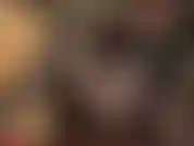 Je caresse mon strapon stryker jusqu'à ce qu'une délicieuse broche se termine.