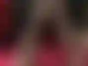 Mes jambes sexy te font bander comme un roc... Des collants noirs et des escarpins en cuir, suivis d'escarpins à imprimé léopard que tu aimerais voir partout sur ta bite palpitante.