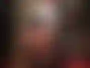 Mon cul en collants et ma grosse bite blanche sont à toi. Je vais te les traire directement dans ta bouche ouverte de chienne pendant que tu t'agenouilles derrière moi.