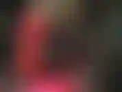 Caresse mes jambes en bas de caoutchouc noir.