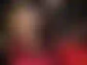 Des collants rayés nude, une adoration du cul et des mules à talons hauts sexy.