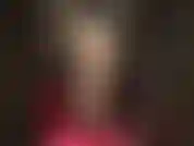 Des talons aiguilles à plateforme haute et à lanières.