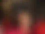 Une fois que les bottes hautes sont retirées et que les jambes incroyables de la maîtresse dans des bas brillants sont révélées, vous savez que vous avez de gros ennuis... Vous êtes si faible pour les collants dorés brillants, les talons et les bottines.