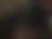 Tu ne peux pas te passer d'une bite. Peu importe la bite charnue que tu ouvres. Vas-y, salope, suce-la.