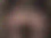 Alors que votre déesse présente son incroyable cul rond dans cette robe semi-transparente, vous pouvez déjà apercevoir ce qu'il y a en dessous... Des couches de collants brillants et chauds.