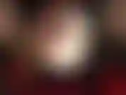 Maîtresse veut que vous adoriez ses merveilleuses longues jambes en couches de nylon, jusqu'à son cul incroyable en short en satin rouge, avant de vous demander de faire plaisir à ses grosses bites.