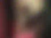 Regarde la maîtresse superposer plusieurs paires de collants brillants extra sexy, taquinant avec ses jambes et son cul parfaits.