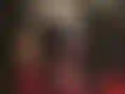 Regarde la maîtresse changer de tenue, du soutien-gorge et de la culotte pour taquiner le cul nu dans une jupe courte chaude pour adorer le cul, puis des leggings super serrés et un string rouge étriqué.