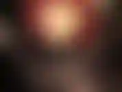 Chut... Inhale ce parfum de cuir enivrant tandis que je couvre ta bouche et ton nez. Ta maîtresse en cuir te taquine avec ses irrésistibles gants de cuir noir.