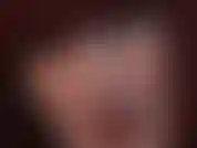 Des yeux et des lèvres hypnotiques - la maîtresse vivian utilise ses belles lèvres et ses yeux rouges brillants pour vous séduire et vous faire devenir tout ce qu'elle veut...