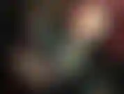 Une allumeuse sexy ! Ta bite est inférieure à celle d'un vrai homme, comme cette grosse bite noire. Une maîtresse ne caressera pas un mini pénis comme le tien. Et toi non plus ! Tu ne toucheras que de vraies bites pour ta maîtresse.