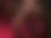 Les beaux petits orteils de maîtresse, ses hautes arches et ses semelles souples sont à vous pour les vénérer. Se tortillant en gros plan.