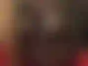 Collants noirs et string rouge – un de mes préférés. J'adore mes superbes fesses rondes, mes longues jambes et mes pieds avec et sans talons.