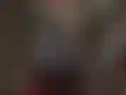 Fétichiste du pvc – habillée de la tête aux pieds de vinyle noir brillant. Celle-ci est pour les amoureux du pvc.