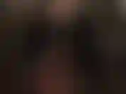 Renifle mes pieds en nylon. Je sais à quel point tu désires les semelles chaudes et humides pressées fermement sur ton visage, respirant leur parfum enivrant.