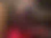 Branle-toi sur mes semelles en nylon dans un collant noir à coutures, ou mieux encore, glisse ta bite d'esclave recouverte de nylon entre mes pieds et laisse-la traire par mes mains et mes pieds habiles. Compte à rebours inclus.