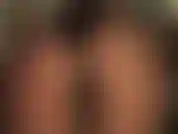 J'adore le cul en collants noirs transparents et body string en lycra. De près et en personne, le cul rond et parfait de maîtresse vivian juste sous ton nez.