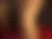 Maîtresse vivian, avec une perruque noire, un body sexy en vinyle/pvc et des collants brillants. De ses magnifiques pieds jusqu'à ses pieds, qu'ils soient en bas nylon ou en talons hauts, j'adore ses jambes et ses fesses rondes et parfaites.