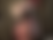 Culotte sur collant – oh, vous ne pouvez pas vous empêcher de baver quand votre maîtresse essaie différentes paires de culottes, du coton dos nu et des shorts en dentelle sexy. Si jolie que votre maîtresse vous taquine avec son cul sexy.