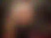 Adoration du cul sans et avec un gros gode-ceinture blanc.