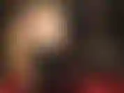 J'adore ma grosse bite, de devant, de derrière, avec mon cul, entre mes longues bottes, et avec de la salive partout dessus.