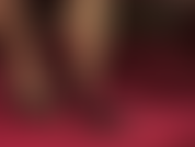 Je porte des mules en cuir sexy pour maîtresse de culte. Fétichiste des pieds, collants, satin.