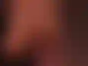 Des collants opaques bicolores ombrés uniques, corail et violet. Cette paire de collants est canon, deux couleurs : corail aux pieds et violet aux cuisses.