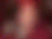 Nettoie mes pieds nus et sales en sortant de jolies escarpins, en sueur et pleins de saveur pour que tu les lèches de mes semelles et que tu suces de mes orteils... Ouvre ta bouche, esclave des pieds, la langue grande ouverte !