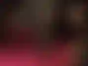 Collants noirs, talon en acier rouge, taquinerie pendante - un clip rare des orteils peints de la maîtresse vivian.