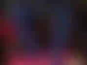 Des couches colorées de collants opaques en bordeaux et bleu vif, des taquineries de pieds et des sph avec une énorme bite noire qui fait paraître votre micro bite ridiculement petite.