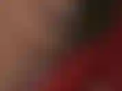 Accro aux gants en latex – cette paire rouge vif est tellement excitante. Tu adorerais ces gants enroulés autour de ton cou, glissant dans ta bouche et ton cul. Mmmm.