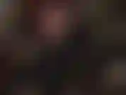 Fétichiste du caoutchouc et des talons extrêmes - profitez d'une branlette avec des gants en latex jusqu'à ce que vous jouissiez sur mes talons hauts argentés à plateforme extrême.