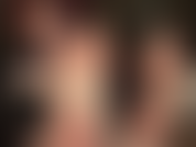 Nettoie la broche de mes pieds nus et moites.