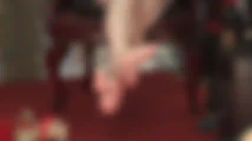 Les semelles douces et nues vous rendent faible - les orteils qui bougent, les arches hautes qui taquinent, il est impossible de résister à mes pieds parfaits.