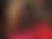 Vous ne pouvez tout simplement pas résister à votre déesse du nylon qui vous taquine lentement avec ses incroyables longues jambes et ses orteils sexy.