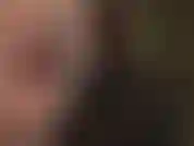 Ma maîtresse enfile des bas noirs soyeux pour te taquiner et les frotte sur ton anus. Voyons combien de doigts je peux y glisser…