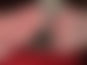 Chaussettes moelleuses, footjob - le soumis accro aux chaussettes est taquiné avec des chaussettes sur son visage, puis sa bite est piégée dans les jolies chaussettes à pompons de la maîtresse pour être traite avec mes pieds.