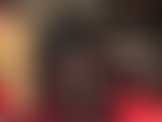 Capuche en spandex noir avec les yeux ouverts uniquement.