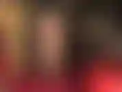 J'adore les talons hauts et les jambes en nylon, avec des mules sexy et des talons aiguilles extra hauts.