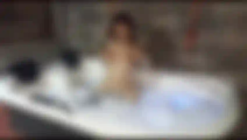 Prends une douche avec moi.