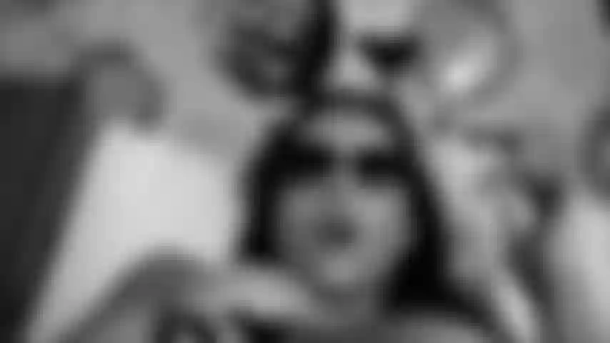 Pipe garçon/fille halloween. Je suce la bite de mon copain. Plus de vidéos sur ma page. Je suce et lèche des bites lors du soin du visage d'halloween.