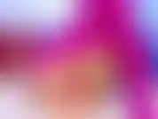 Ignorant le mini pénis et je regarde des photos de grosses bites noires, je t'ignore et je regarde de grosses bites sur mon téléphone puis je vais me masturber.