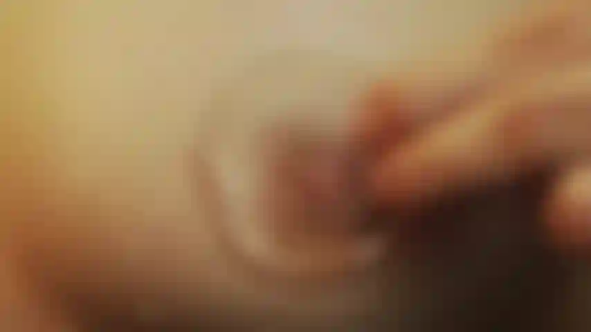 Mamelons chauds et glace fondant de plaisir.