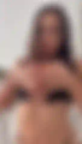 Une pipe avec mes seins.