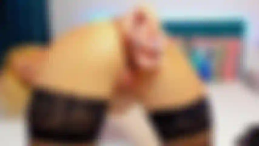 Je baise anal avec un gode.