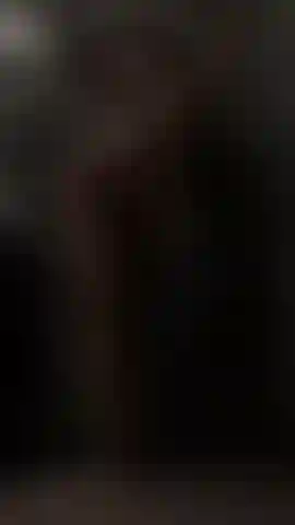 L'heure de la douche ! J'aimerais que tu sois juste à côté de moi sous la douche torride, pour sentir tes mains sur tout mon corps, me faisant frissonner de désir.